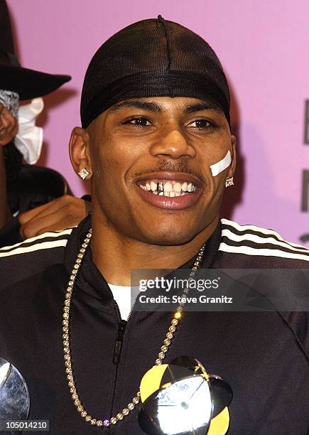 Nelly Bandaid Photos and Premium High Res Pictures - Getty Images