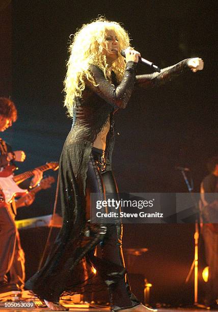 123 Shakira Tour Of The Mongoose Los Angeles Stock Photos, High-Res