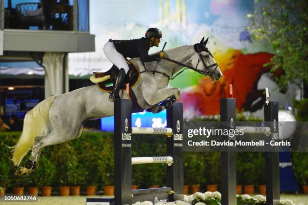 Hamad Ali Rind 15 Ali Hamad Al Kirbi Stock Photos, High-Res Pictures, and Images ...