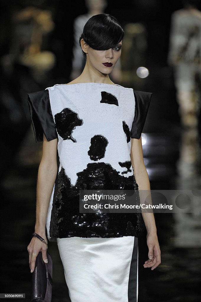 Model Kinga Rajzak walks the runway in a panda motif sequined top at  News Photo - Getty Images