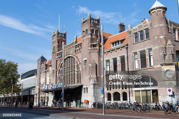 haarlem ns treinstation - treinstation - fotografias e filmes do acervo