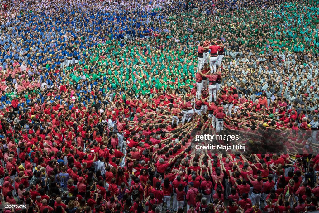 Human Towers Are Built In The Tarragona Castells Competition