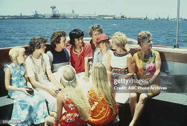 Hawaii Bound" - Airdate September 22, 1972. SUSAN OLSEN;CHRISTOPHER KNIGHT;BARRY WILLIAMS;PATRICK ADIARTE;ROBERT REED;MIKE LOOKINLAND;FLORENCE...