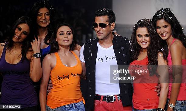 Bollywood stars Kareena Kapoor, Sushmita Sen, Rani Mukherjee, Salman Khan, Preity Zinta and Katrina Kaif pose during a fashion show for actor Salman...