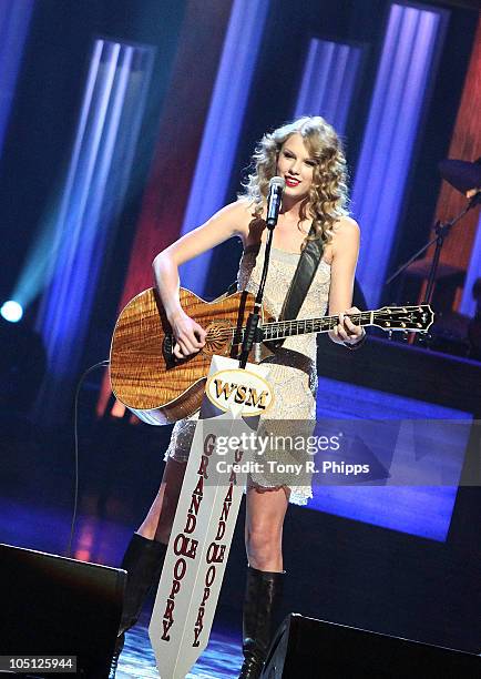Taylor Swift performs during the Grand Ole Opry 85th birthday bash at the Grand Ole Opry House on October 9, 2010 in Nashville, Tennessee.