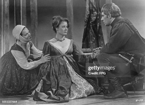 Joyce Redman as Emilia, Maggie Smith as Desdemona, and Laurence Olivier as Othello, in Stuart Burge's film version of Shakespeare's 'Othello',...