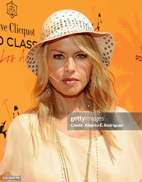 Stylist Rachel Zoe arrives to the Veuve Clicquot Polo Classic Los Angeles at Will Rogers State Historic Park on October 10, 2010 in Pacific...