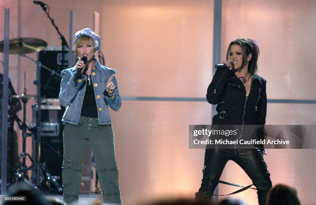 VH1 Divas Duets: A Concert to Benefit the VH1 Save the Music Foundation - Show