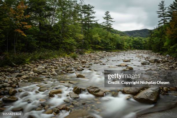 swift river view along kancamagus highway - deer river new hampshire stock pictures, royalty-free photos & images