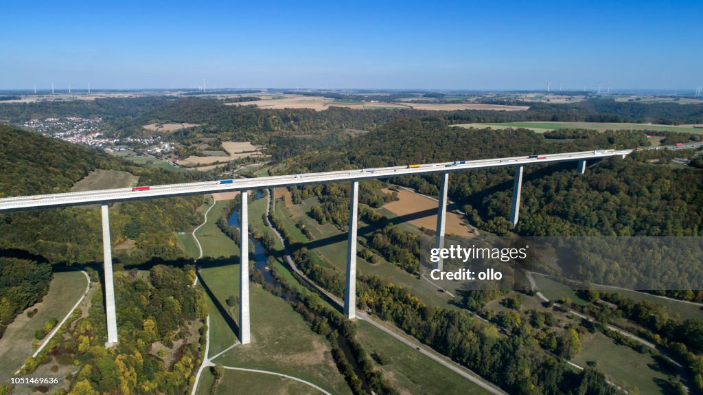 Kochertalbruecke, Kocher-Viadukt, Autobahnbrücke - höchste Viadukt in Deutschland