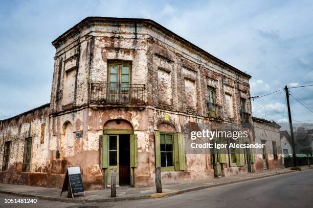 bessonart gaucho pub in san antonio de areco, buenos aires province - san antonio de areco imagens e fotografias de stock