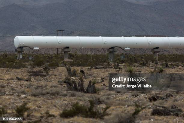 virgin hyperloop un site d’essai près de las vegas nv, montrant la première piste de test complet pour le xp-1 - hyperloop photos et images de collection