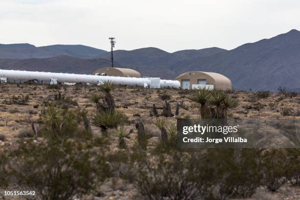 virgin hyperloop un site d’essai près de las vegas nv, montrant la première piste de test complet pour le xp-1 - hyperloop photos et images de collection