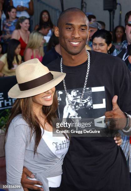 Kobe Bryant & Wife Vanessa during 2003 Teen Choice Awards - Arrivals at Universal Amphitheatre in Universal City, California, United States.