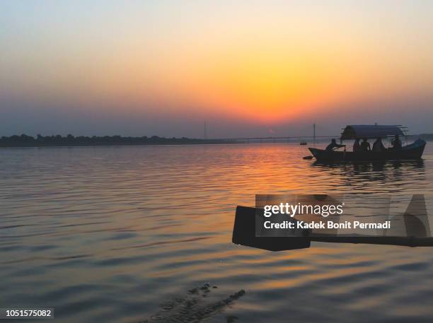 life at ganga river - uttarakhand stock pictures, royalty-free photos & images