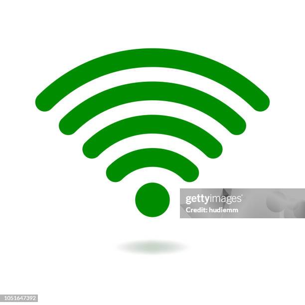 ilustraciones, imágenes clip art, dibujos animados e iconos de stock de icono de símbolo de wifi vector verde - bluetooth signal icon