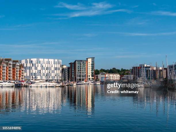 reflections in neptune marina, ipswich, suffolk - quayside stock pictures, royalty-free photos & images