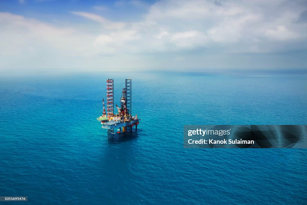 Offshore oil rig in the gulf