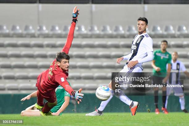 Juventus player Simone Emmanuello in action during U23 Juventus v Pro Patria match at Stadio Giuseppe Moccagatta on October 8, 2018 in Alessandria,...