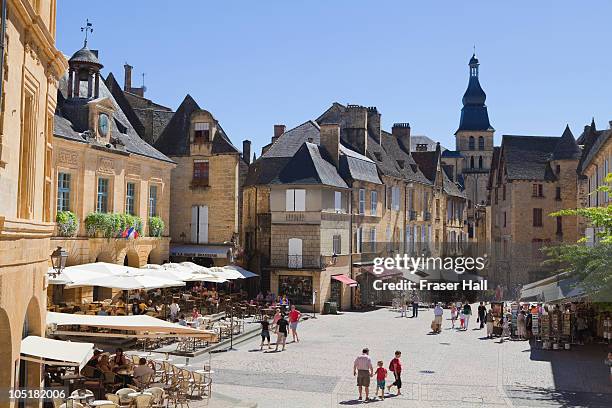 sarlat la caneda, aquitainte - francia fotografías e imágenes de stock