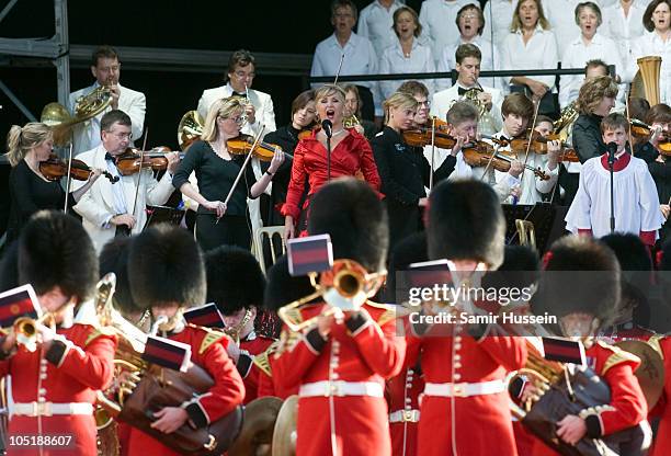 Lesley Garrett performs at the ceremony to name Cunard's new cruise-liner Queen Elizabeth II in Southampton Docks on October 11, 2010 in Southampton,...