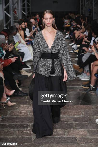 Model walks the runway during the Guillermo Jester - Mexico Disena by Elle fashion show at Mercedes Benz Fashion Week Mexico 2018 at Antiguo Colegio...