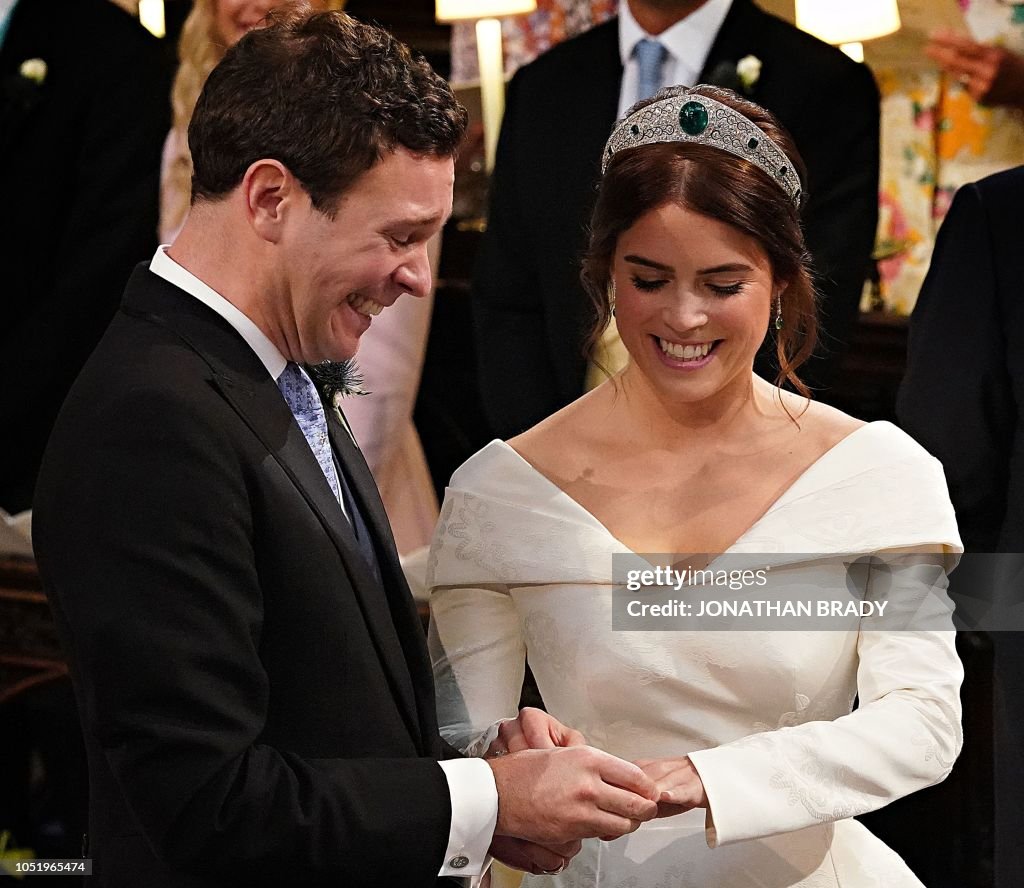 TOPSHOT-BRITAIN-ROYALS-WEDDING-EUGENIE-CEREMONY