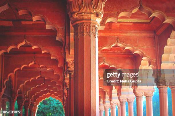 the diwan-i-am, or hall of audience. red fort (lal quila), new delhi india - new delhi stock pictures, royalty-free photos & images