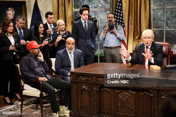 Seth Meyers" Episode 1749 -- Pictured: Chris Redd as Kanye West, Kenan Thompson as Jim Brown, Pete Davidson, Alec Baldwin as President Donald Trump...
