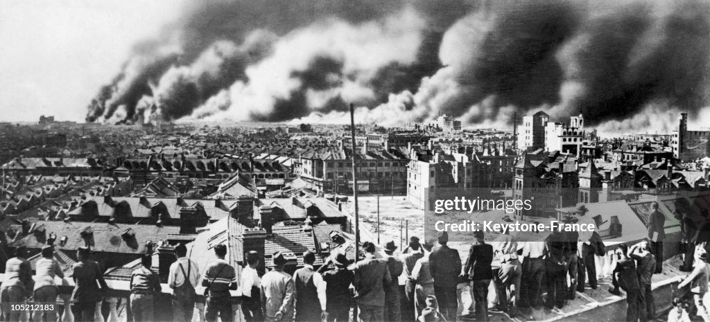 Sino-Japanese War : Shanghai Burning After Being Bombarded And Conquered By The Japanese