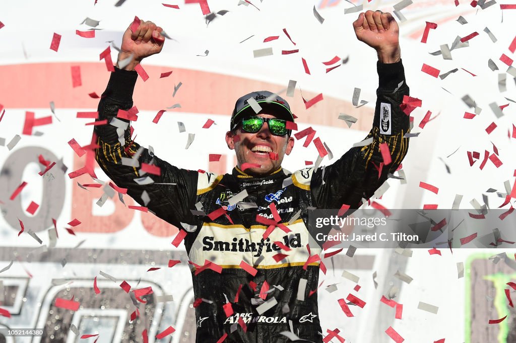 Monster Energy NASCAR Cup Series 1000Bulbs.com 500