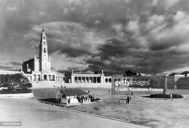 View Of The Basilica Of Fatima, In Portugal, With The Small Chapel Of The Virgin'S Apparition In The Center, In The 1940S-1950S.