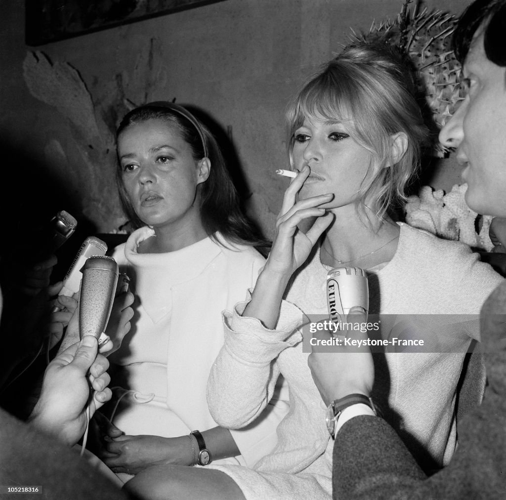 Jeanne Moreau And Brigitte Bardot Upon Their Arrival At Orly In 1965
