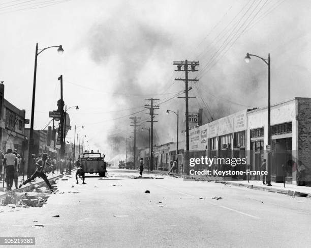 211 Riots 211 1965 Watts Riots Stock Photos, High-Res Pictures, and Images ...