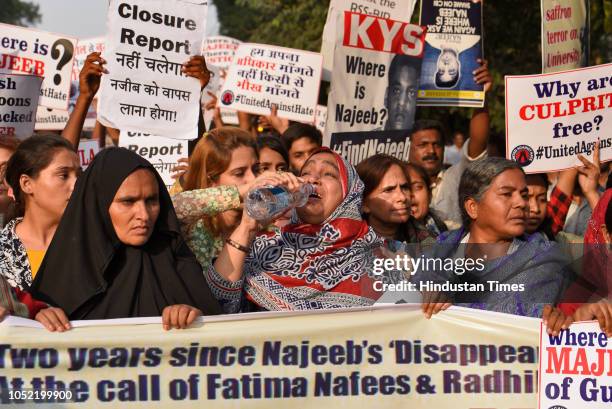 Junayed Mother Pictures and Photos - Getty Images