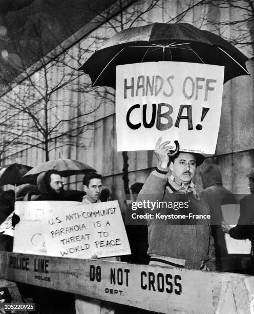 New Yorkers Holding Such Banners: "Don'T Touch To Cuba", "The Us Anticommunist Obsession Threatens The Peace In The World" During The Bay Of Pigs...