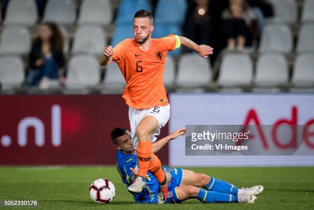 Andrii Boriachuk of Ukraine u21, Bart Ramselaar of Netherlands u21 during the EURO U21 2019 qualifying match between The Netherlands U21 and Ukraine...
