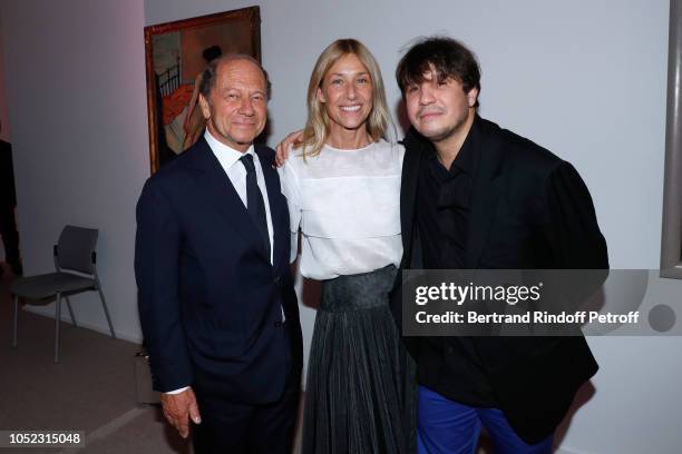 Jean-Claude Meyer, his wife Nathalie Bloch-Laine and artist Adel Abdessemed attend the "Societe des Amis du Musee d'Art Moderne" : Dinner. Held at...