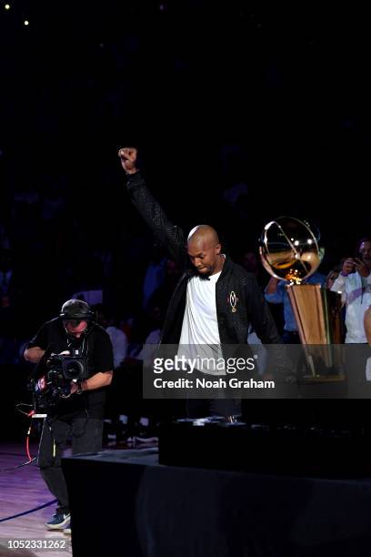 David West of Golden State Warriors walks out during the ring ceremony on October 16, 2018 at Oracle Arena in Oakland, California. NOTE TO USER: User...