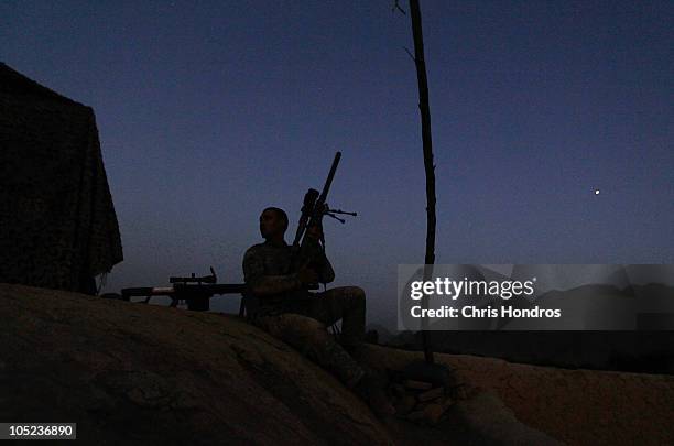 Daniel Riggs Extraction Daniel Riggs Photos and Premium High Res Pictures - Getty Images