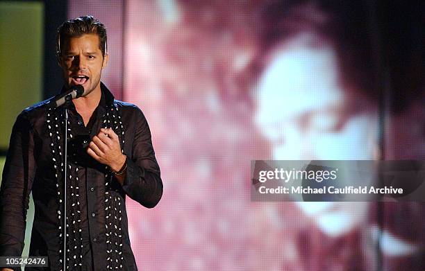 Ricky Martin performs "Asignatura Pendiente" at The 4th Annual Latin GRAMMY Awards