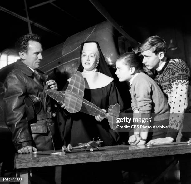 Burt Brinckerhoff Photos and Premium High Res Pictures Getty Images