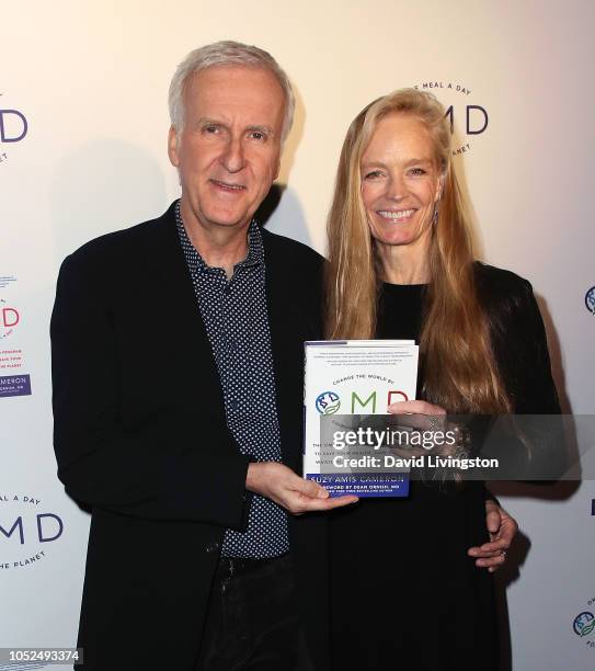 2 415 Suzy Amis Photos High Res Pictures Getty Images 2-415-suzy-amis-photos-high-res-pictures-getty-images