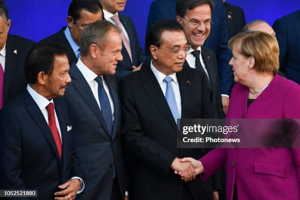 - Sommet Asie-Europe - Top Azië-Europa Family photo * Hassanal Bolkiah * Donald Tusk * Angela Merkel * Shinzo Abe Brussels Belgium OCTOBER 19 2018...