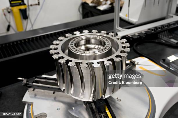 Titanium Alloy Photos and Premium High Res Pictures - Getty Images