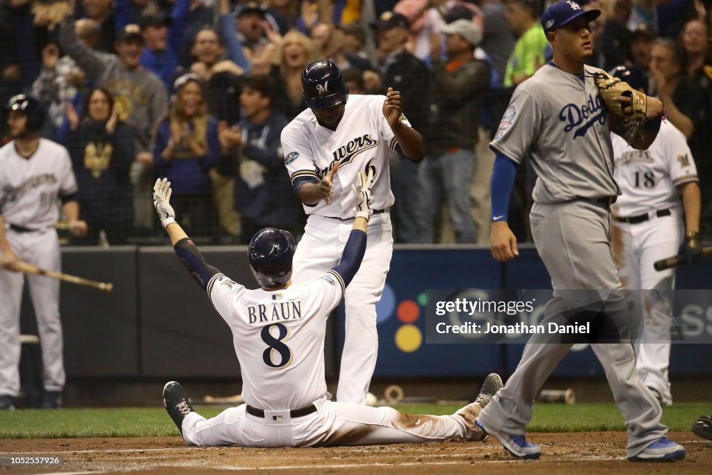 League Championship Series - Los Angeles Dodgers v Milwaukee Brewers - Game Six