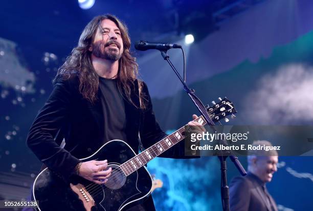 Dave Grohl of the Foo Fighters performs onstage at the 2018 Children's Hospital Los Angeles "From Paris With Love" Gala at LA Live on October 20,...