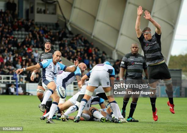 Ruan Pienaar of Montpellier clears the ball upfield during the Champions Cup match between Newcastle Falcons and Montpellier Herault Rugby at...