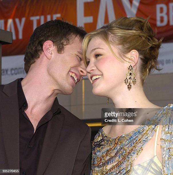 Luke Mably and Julia Stiles during "The Prince and Me" Hollywood Premiere - Red Carpet at Grauman's Chinese Theatre in Hollywood, California, United...
