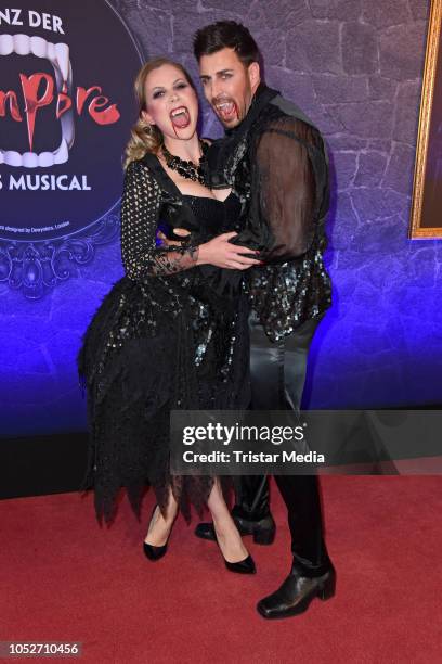 Leonard Freier and his wife Caona Freier attend the musical premiere of 'Tanz der Vampire' at Theater des Westens on October 21, 2018 in Berlin,...